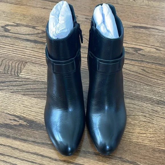 Tory Burch Colton 85MM Galleon Leather Bootie in Perfect Black